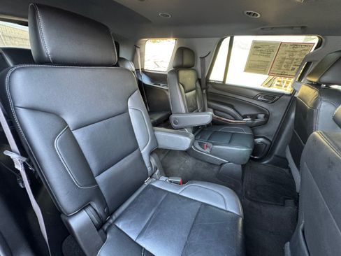 Used 2017 Chevrolet Tahoe LT w/ Luxury Package AWD/4WD image 18