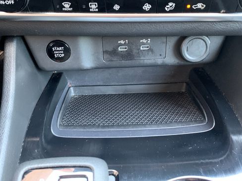 Used 2024 Nissan Rogue SV AWD/4WD image 18