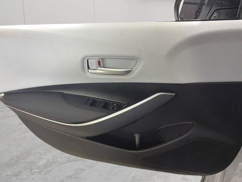 Used 2023 Toyota Corolla SE FWD image 25