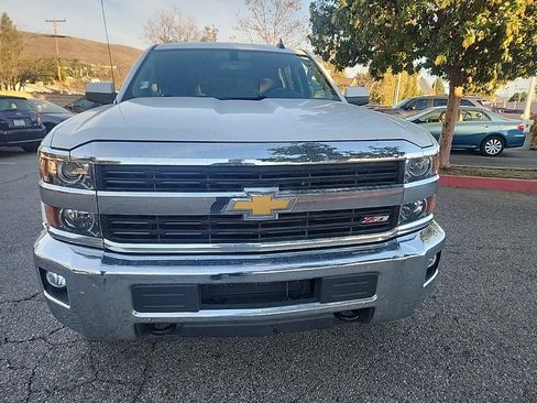Used 2015 Chevrolet Silverado 2500 LT w/ LT Convenience Package image 8