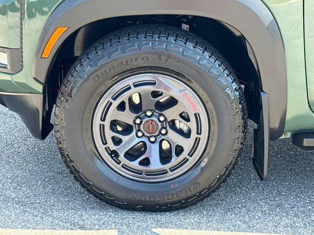 Used 2025 Nissan Frontier Pro-X RWD image 11