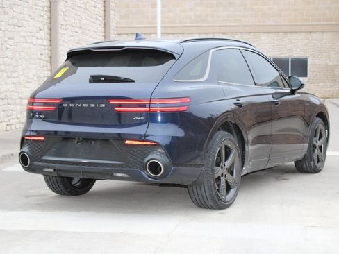 Used 2023 Genesis GV70 2.5T w/ Sport Prestige Package image 3