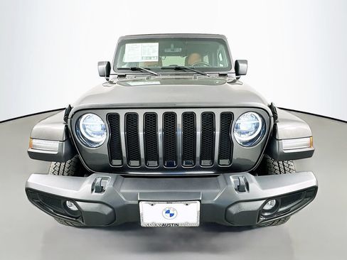 Used 2021 Jeep Wrangler Unlimited Sahara AWD/4WD image 2