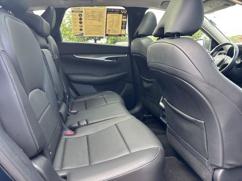 Used 2023 INFINITI QX50 Luxe FWD image 36