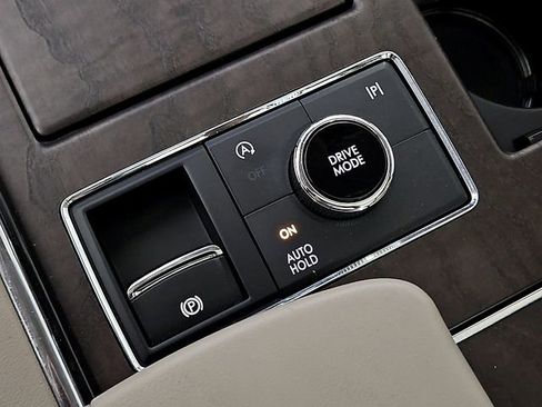 Used 2022 Lincoln Navigator Reserve AWD/4WD image 31