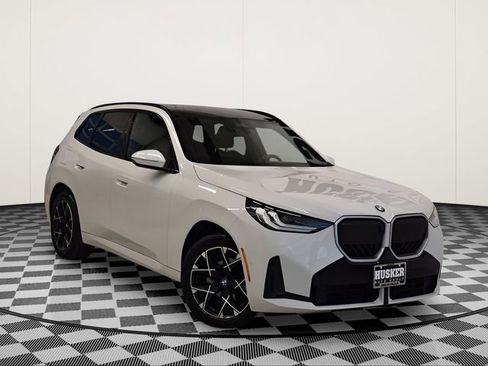 Used 2025 BMW X3 xDrive30i AWD/4WD image 1