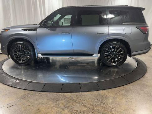 New 2026 INFINITI QX80 Autograph w/ Premium Cargo Package image 7