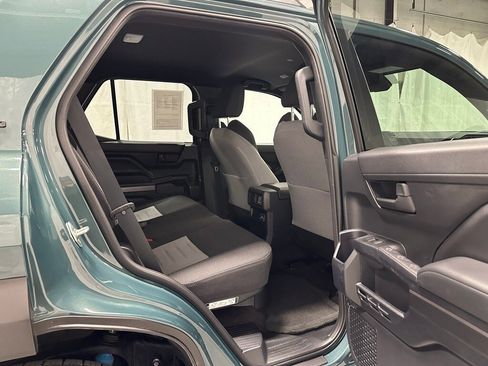 Used 2025 Toyota 4Runner TRD Off-Road image 45