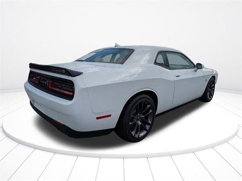 Used 2023 Dodge Challenger R/T Scat Pack image 4
