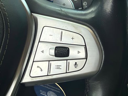 Used 2020 BMW X7 xDrive40i w/ Premium Package AWD/4WD image 18
