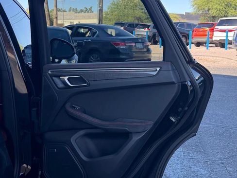 Used 2017 Porsche Macan GTS AWD/4WD image 36