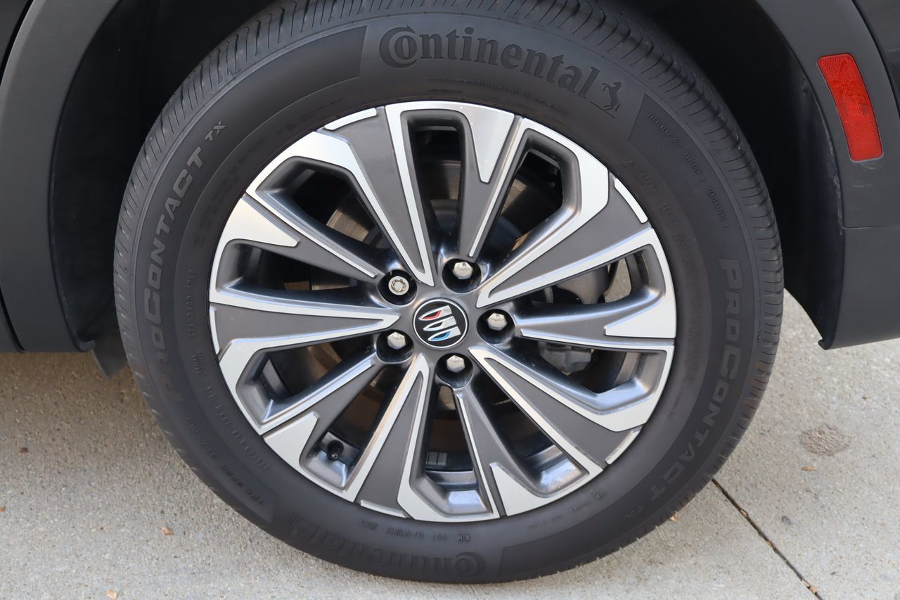 Used 2024 Buick Envision Preferred AWD/4WD image 28