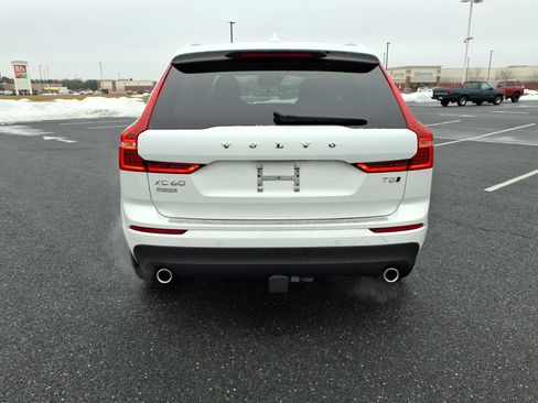 Used 2019 Volvo XC60 T5 Momentum w/ Premium Package image 5