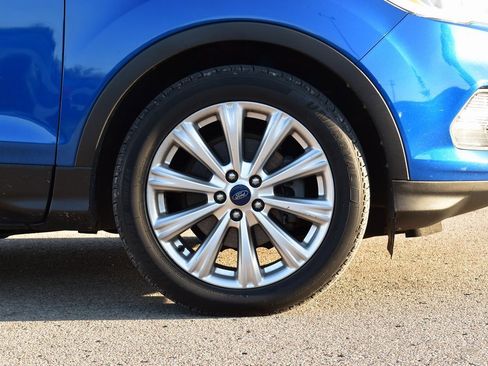 Certified 2017 Ford Escape Titanium image 4