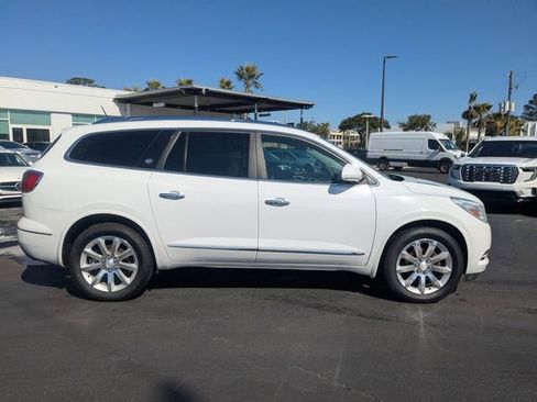 Used 2017 Buick Enclave Premium image 3