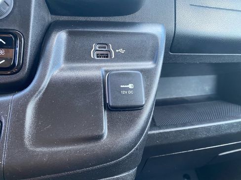 Used 2023 RAM ProMaster 2500 FWD image 25