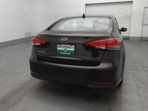 Used 2018 Kia Forte LX FWD image 7