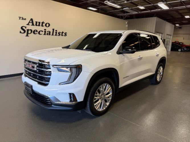 Used 2024 GMC Acadia Elevation w/ Luxury Package FWD image 1