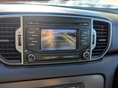 Used 2017 Kia Sportage LX AWD/4WD image 14