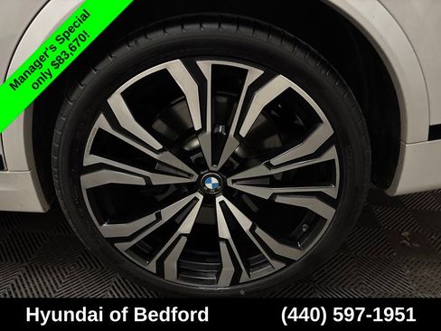 Used 2025 BMW X7 M60i AWD/4WD image 33