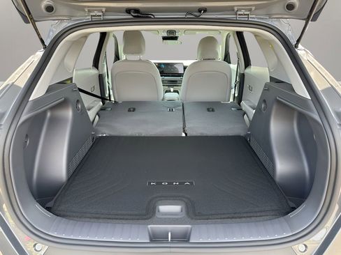 Used 2025 Hyundai Kona SEL image 9