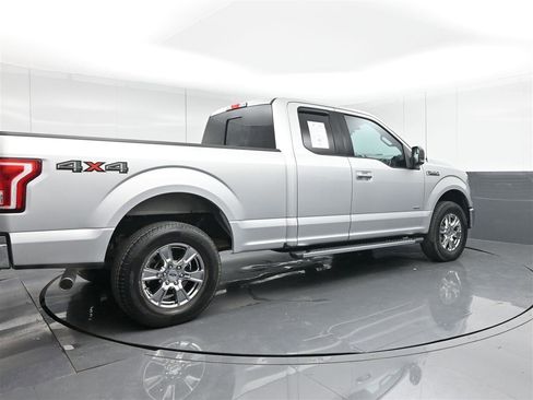 Used 2016 Ford F150 XLT w/ Equipment Group 302A Luxury image 5