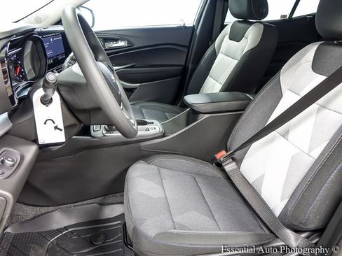 New 2026 Chevrolet Trax LS w/ LS Convenience Package FWD image 10