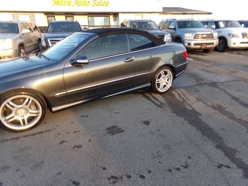Used 2009 Mercedes-Benz CLK 550 Cabriolet w/ Premium I Pkg image 45