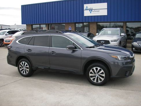 Used 2020 Subaru Outback Premium w/ Popular Package #1 image 3