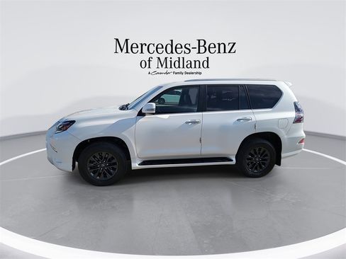 Used 2020 Lexus GX 460 Premium w/ Premium Package image 5