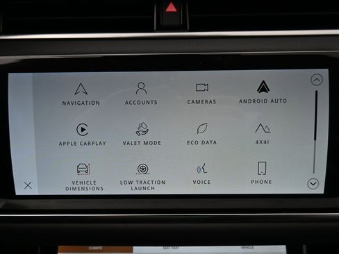 Used 2023 Land Rover Range Rover Evoque SE image 16