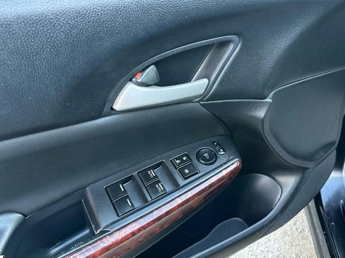 Used 2012 Honda Crosstour EX image 13