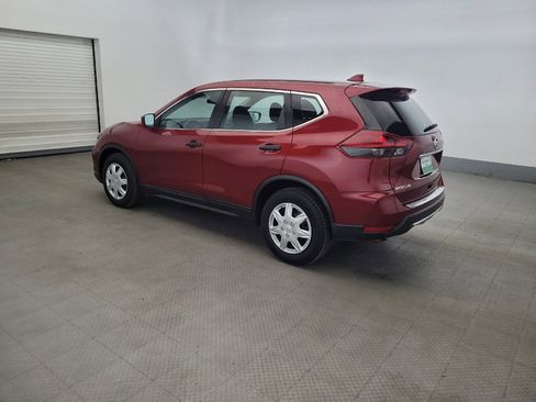 Used 2019 Nissan Rogue S FWD image 3