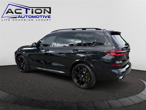 Used 2023 BMW X7 xDrive40i w/ M Sport Package AWD/4WD image 6