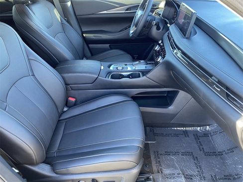 Certified 2026 INFINITI QX60 Luxe w/ Cargo Package image 9