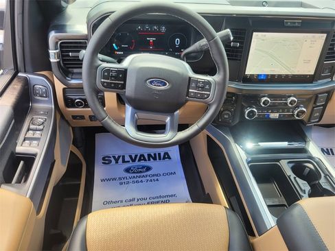 New 2025 Ford F250 Lariat w/ Chrome Package image 7