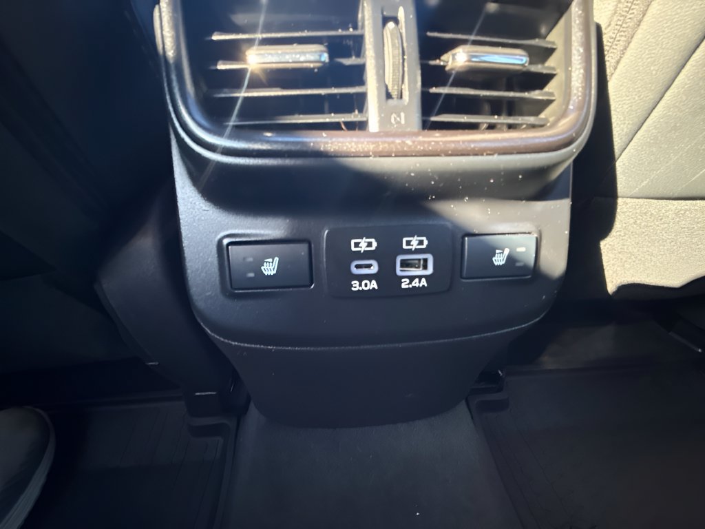 Used 2023 Subaru Outback Wilderness AWD/4WD image 12