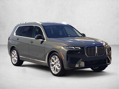 Used 2026 BMW X7 xDrive40i w/ Premium Package image 7