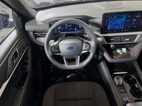 Used 2025 Ford Explorer ST-Line w/ ST-Line Street Pack image 20