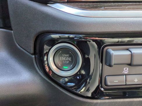 Used 2025 Chevrolet Silverado 1500 LT Trail Boss w/ Convenience Package II image 30