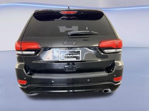 Used 2020 Jeep Grand Cherokee Altitude RWD image 8