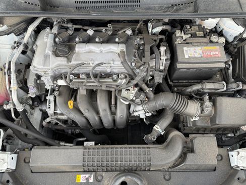 Used 2021 Toyota Corolla LE FWD image 21