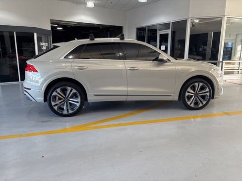 Used 2021 Audi Q8 Premium Plus w/ Premium Plus Package AWD/4WD image 7