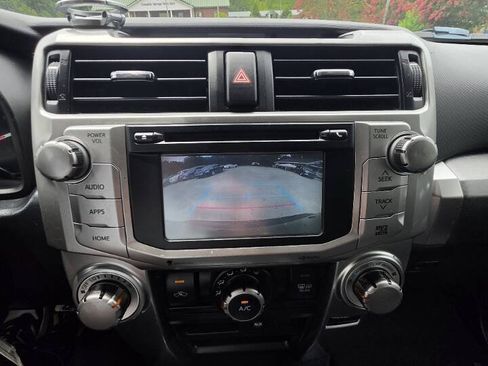 Used 2016 Toyota 4Runner SR5 RWD image 18