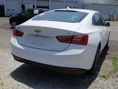 Used 2023 Chevrolet Malibu LT FWD image 5