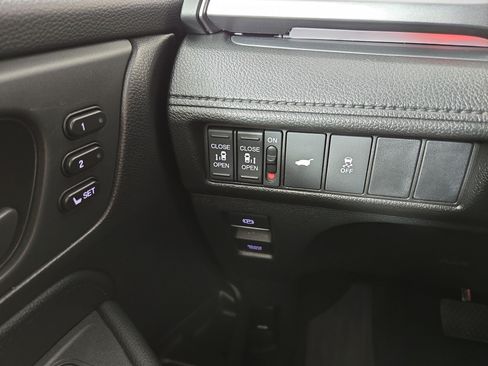 Used 2025 Honda Odyssey Sport-L image 29