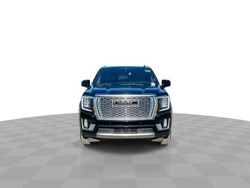 Used 2023 GMC Yukon XL Denali w/ Max Trailering Package image 3
