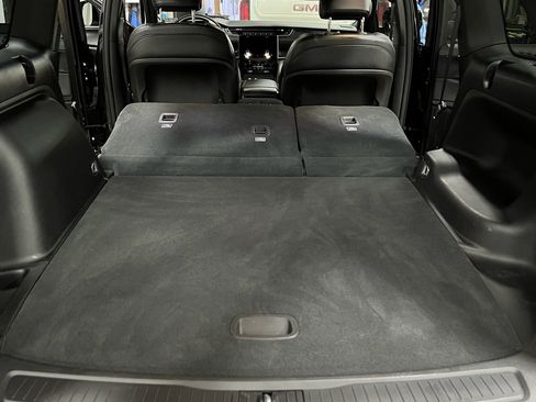 Used 2023 Jeep Grand Cherokee Altitude image 11