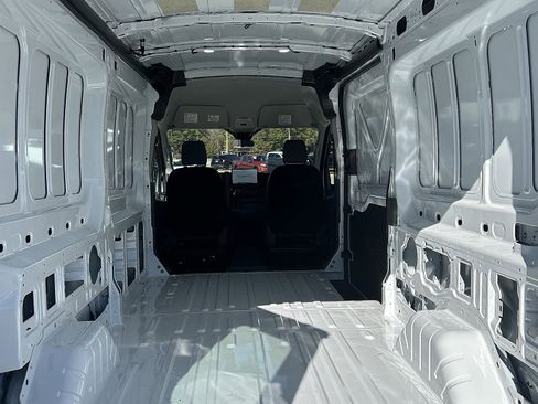 New 2026 Ford Transit 250 148 Medium Roof RWD image 5