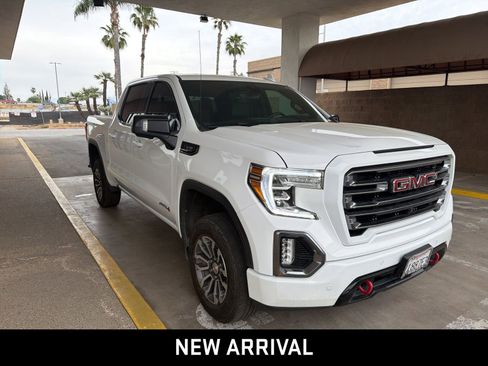 Used 2021 GMC Sierra 1500 AT4 w/ Technology Package image 2